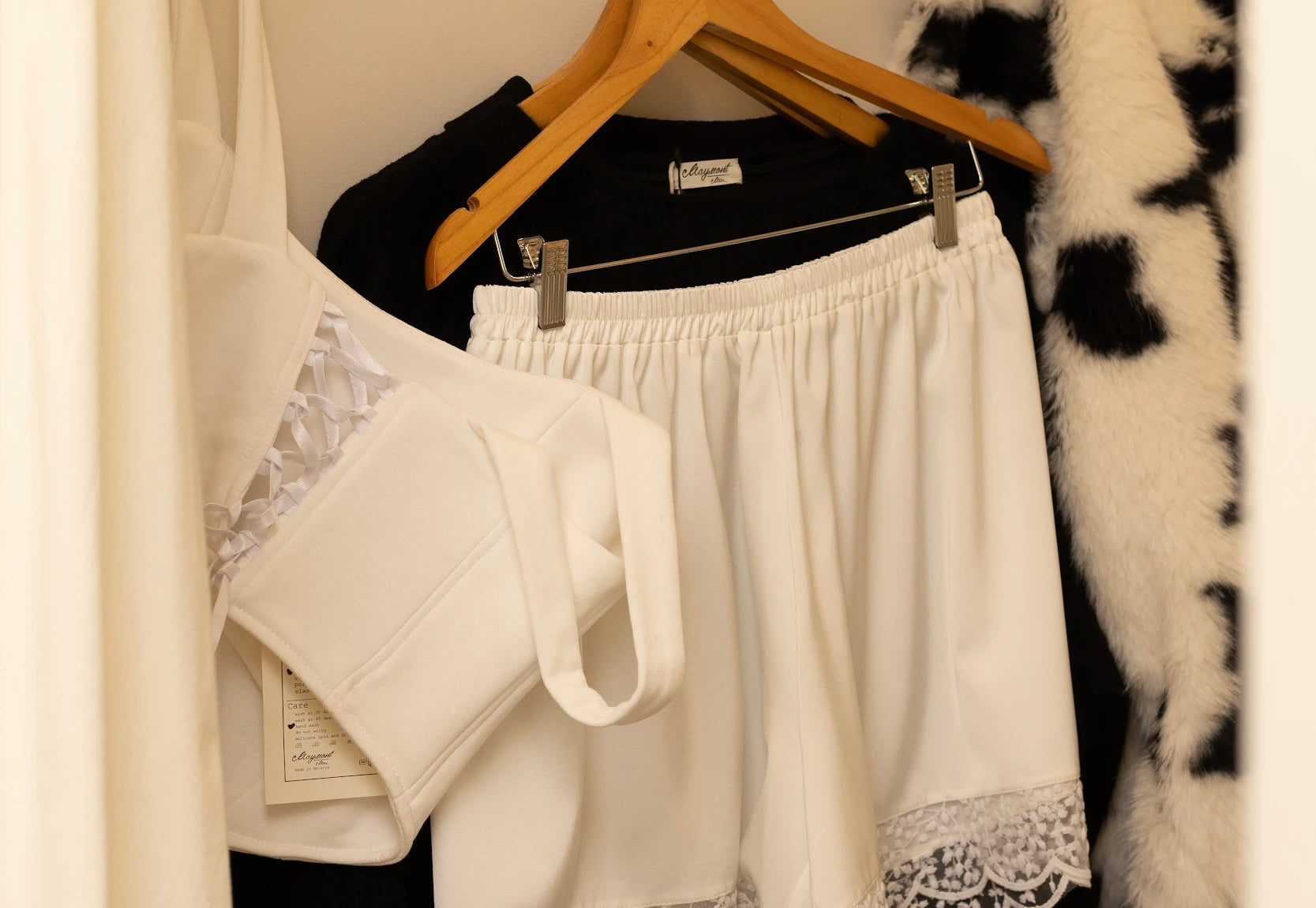 slider image slider_item_9FKdCF