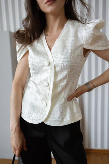 Crinkled silky top