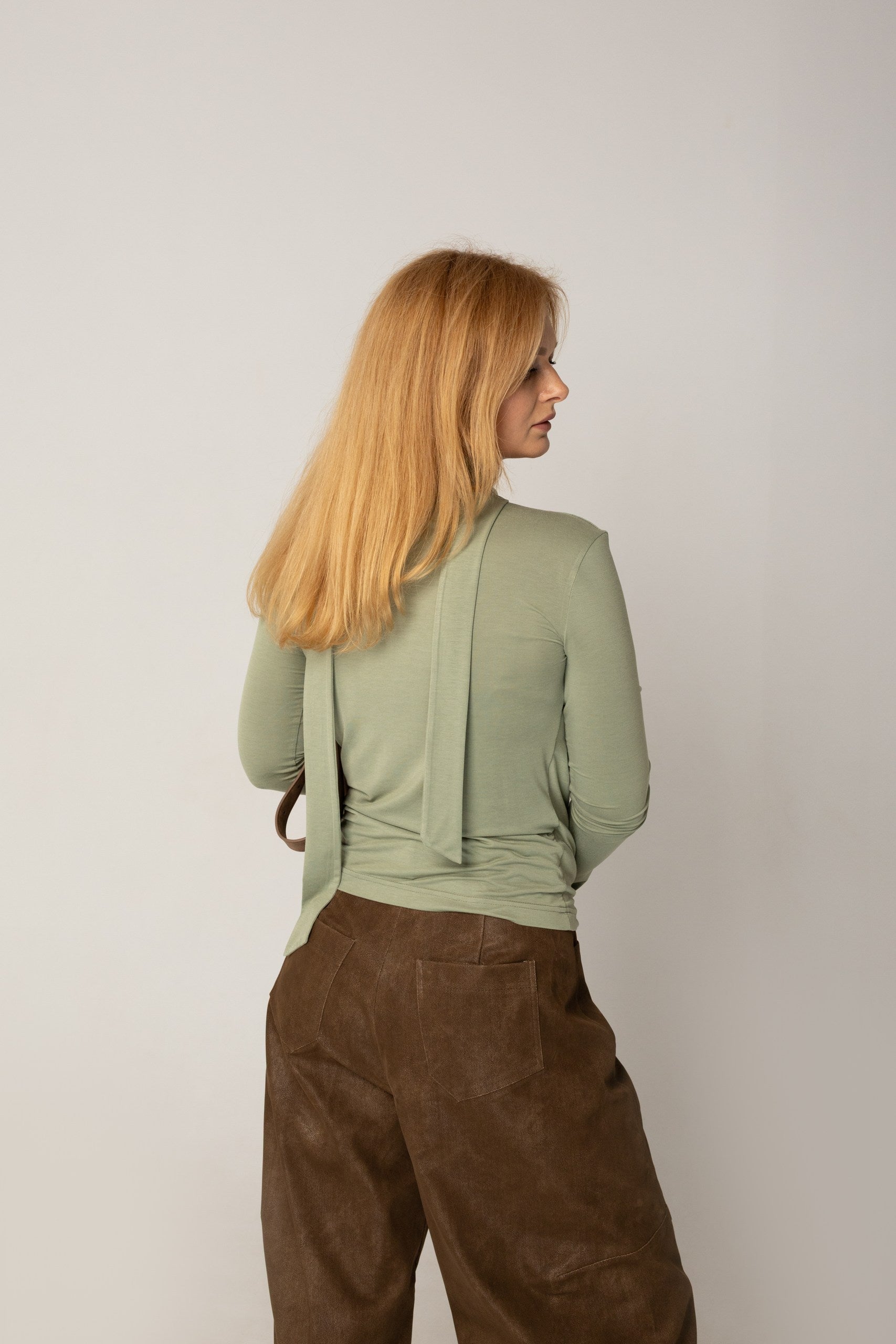 Long Sleeve With Scarf
